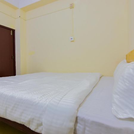Dispur Spot On 30735 Dreamland Guest House מראה חיצוני תמונה