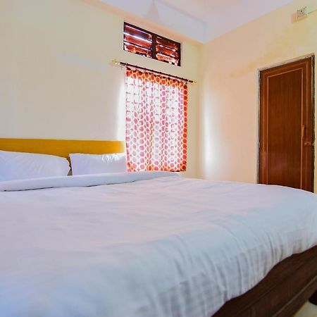 Dispur Spot On 30735 Dreamland Guest House מראה חיצוני תמונה