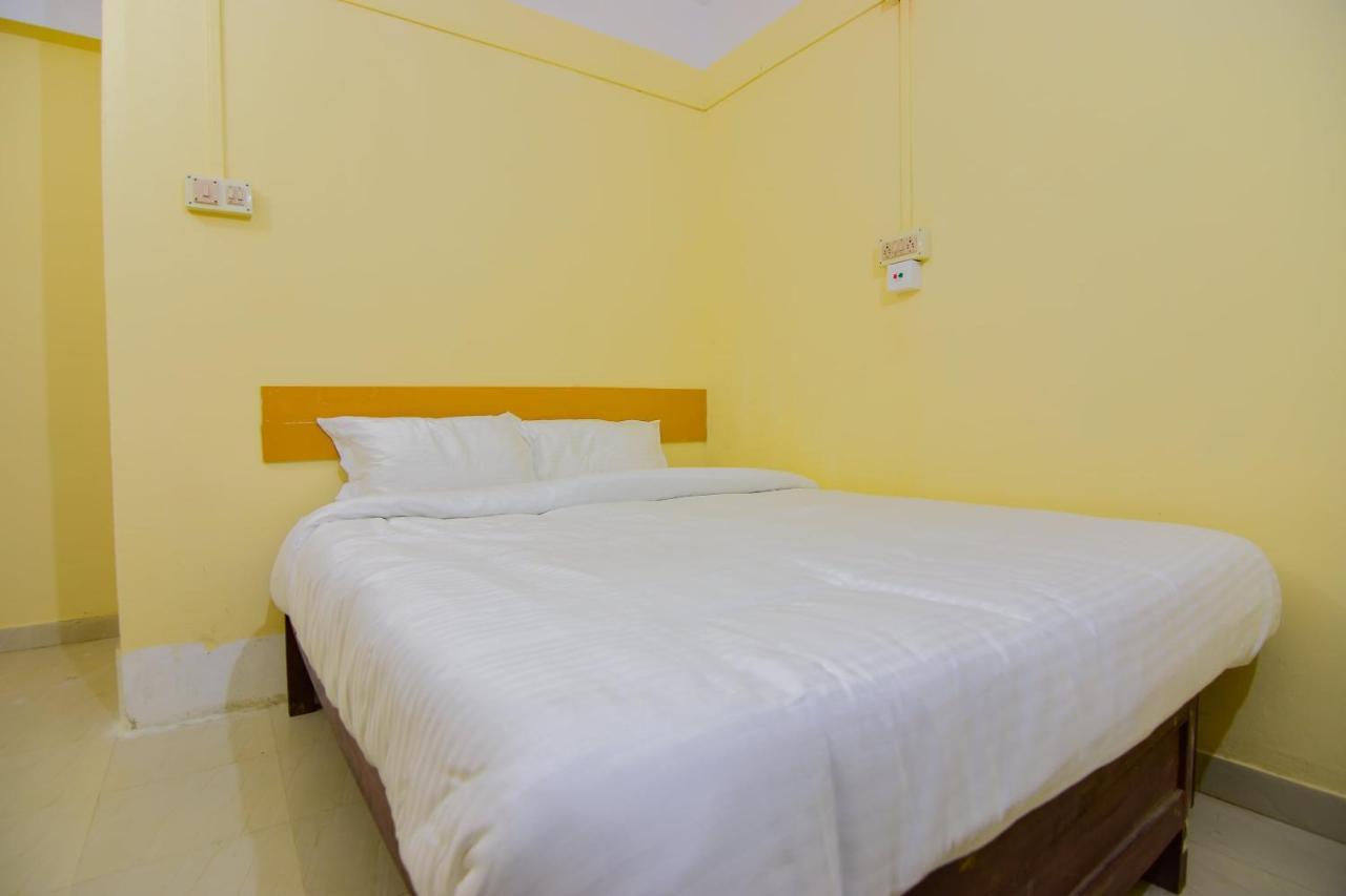 Dispur Spot On 30735 Dreamland Guest House מראה חיצוני תמונה
