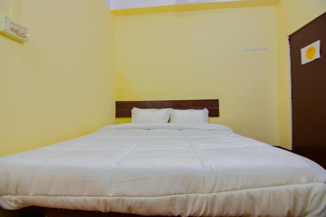 Dispur Spot On 30735 Dreamland Guest House מראה חיצוני תמונה