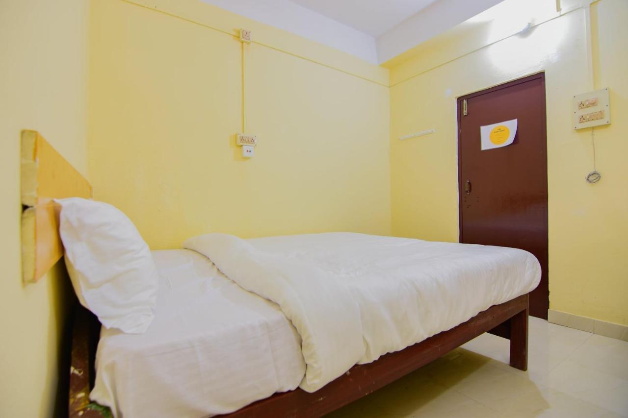 Dispur Spot On 30735 Dreamland Guest House מראה חיצוני תמונה