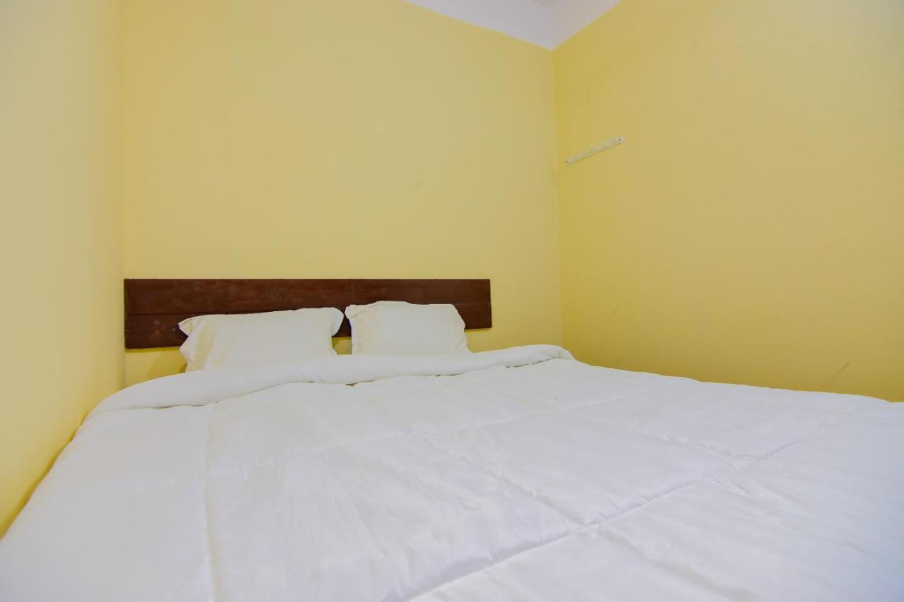 Dispur Spot On 30735 Dreamland Guest House מראה חיצוני תמונה