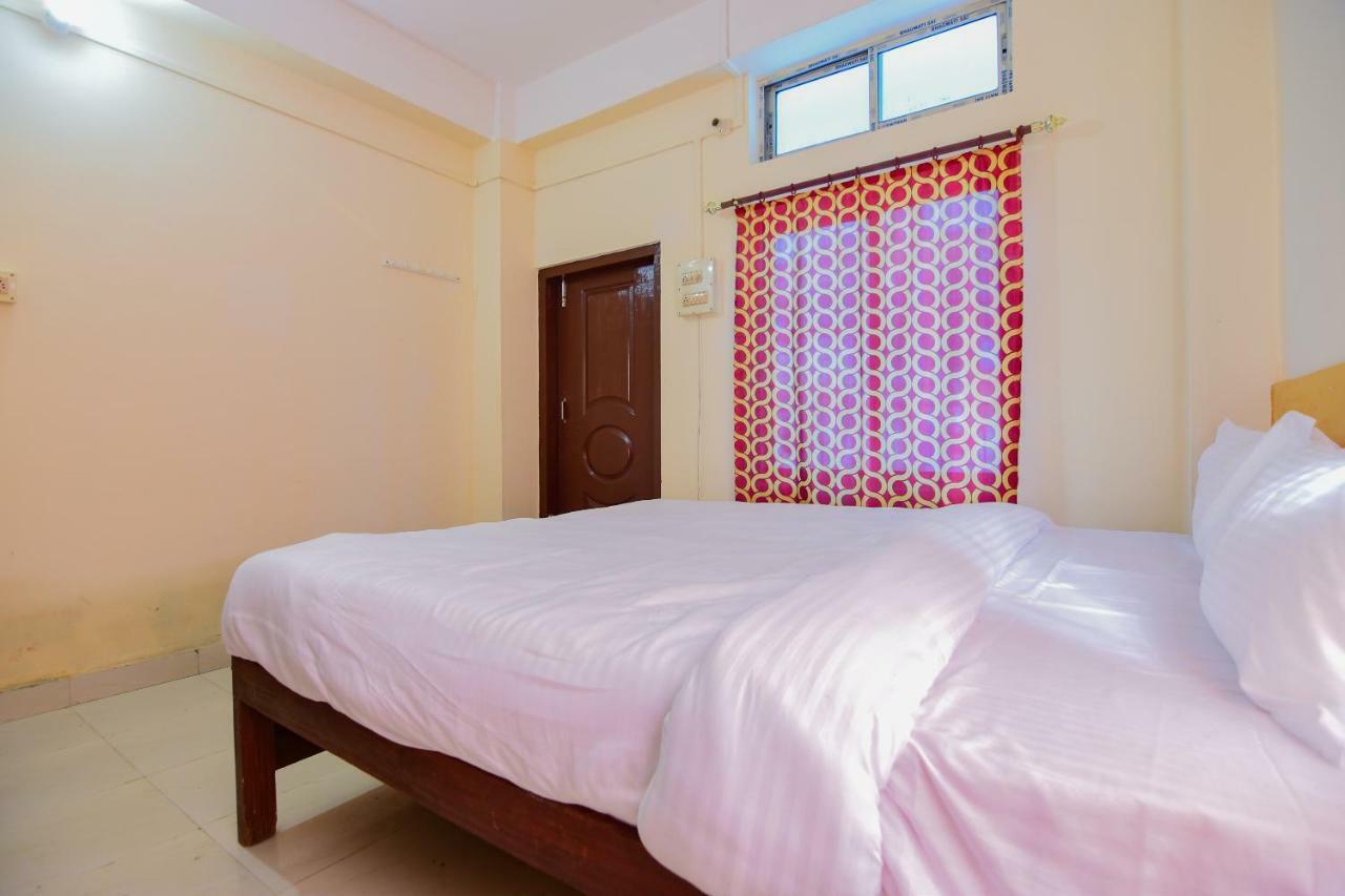 Dispur Spot On 30735 Dreamland Guest House חדר תמונה